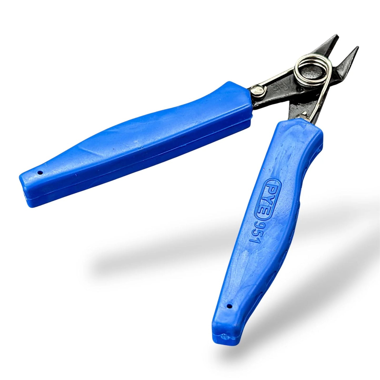 PYE 951 Nipper – Diagonal Side Cutting Tool for Electronics, DIY & PCB Projects (Sharp Blade, Anti-Slip Grip)