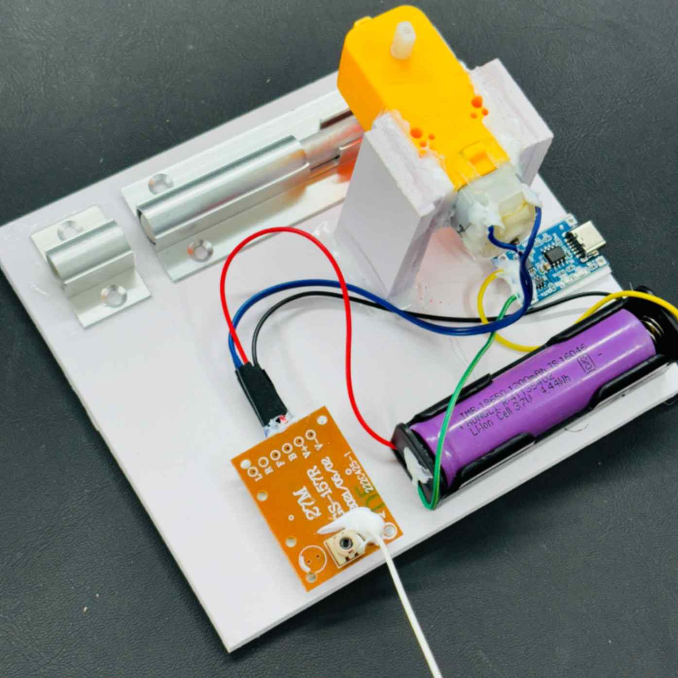 Remote Control Door Lock (Wireless Door Lock) System Circuit Diagram