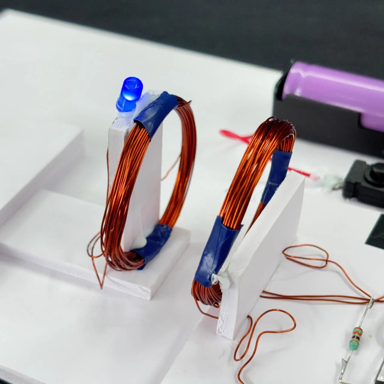 Wireless Power Transfer System DIY Project Kit | Wireless Electricity Transmission Science Experiment Kit for Students & STEM Projects